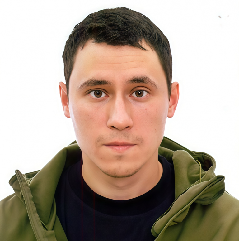 Христофоров Руслан АльбертовичВетеран СВОНачальник штаба и юридической службы
