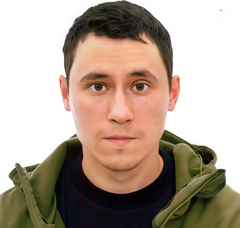 Христофоров Руслан АльбертовичВетеран СВОЗаместитель-начальник штабу и юридической службе
